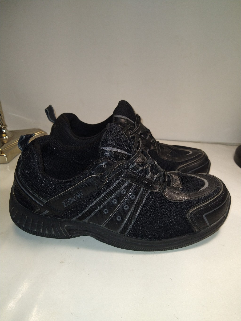 Orthofeet Monterey Bay 611 Biofit Black Walking Shoes Men's Sz 9.5(6e).